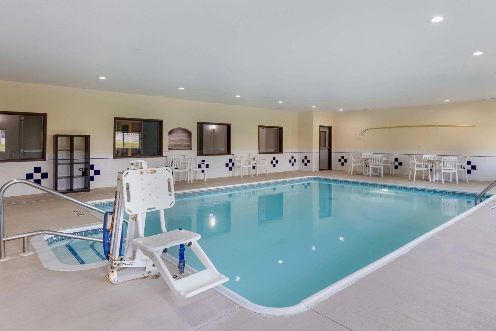 Comfort Inn & Suites Davenport - Quad Cities Luaran gambar