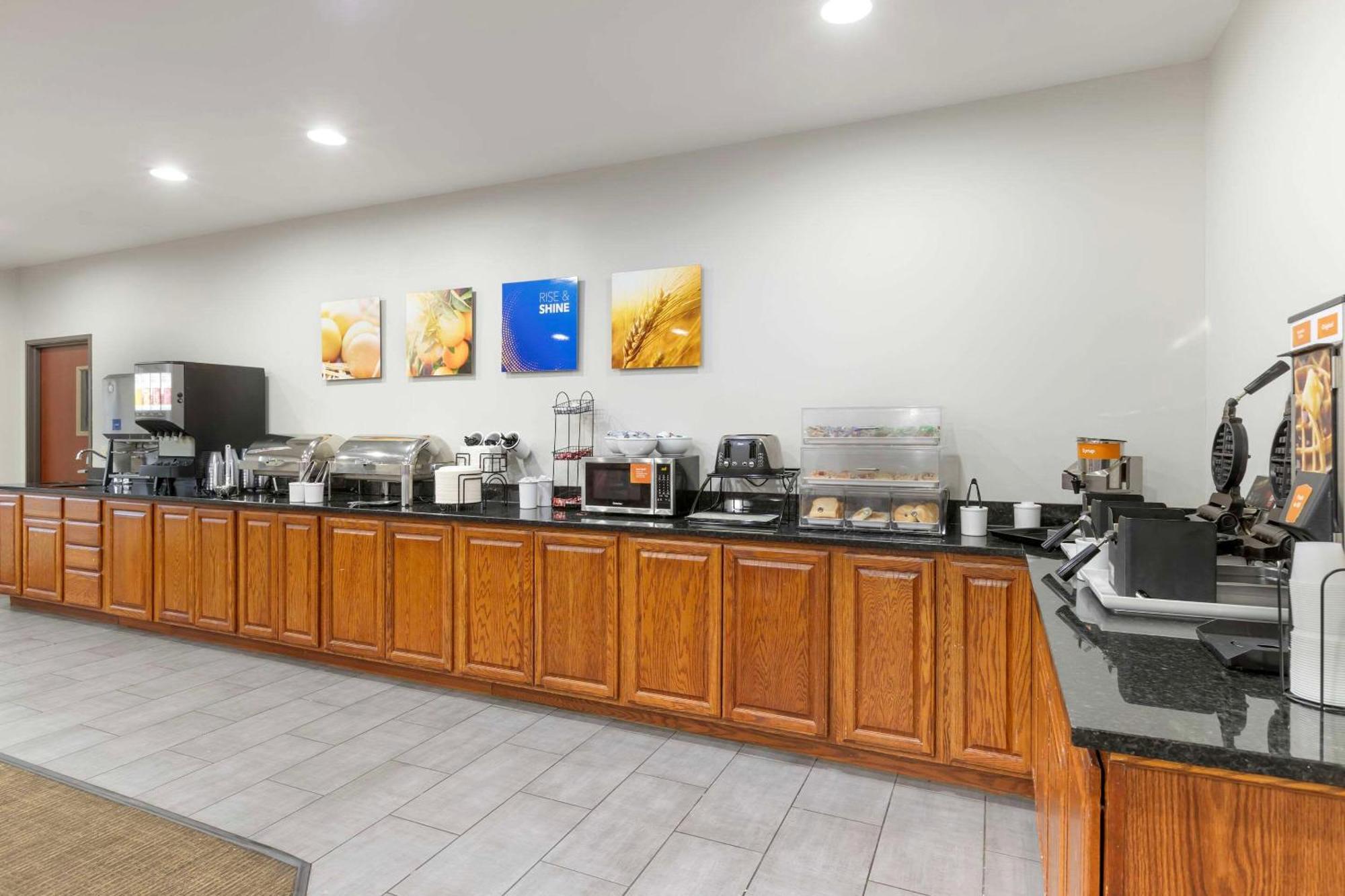 Comfort Inn & Suites Davenport - Quad Cities Luaran gambar