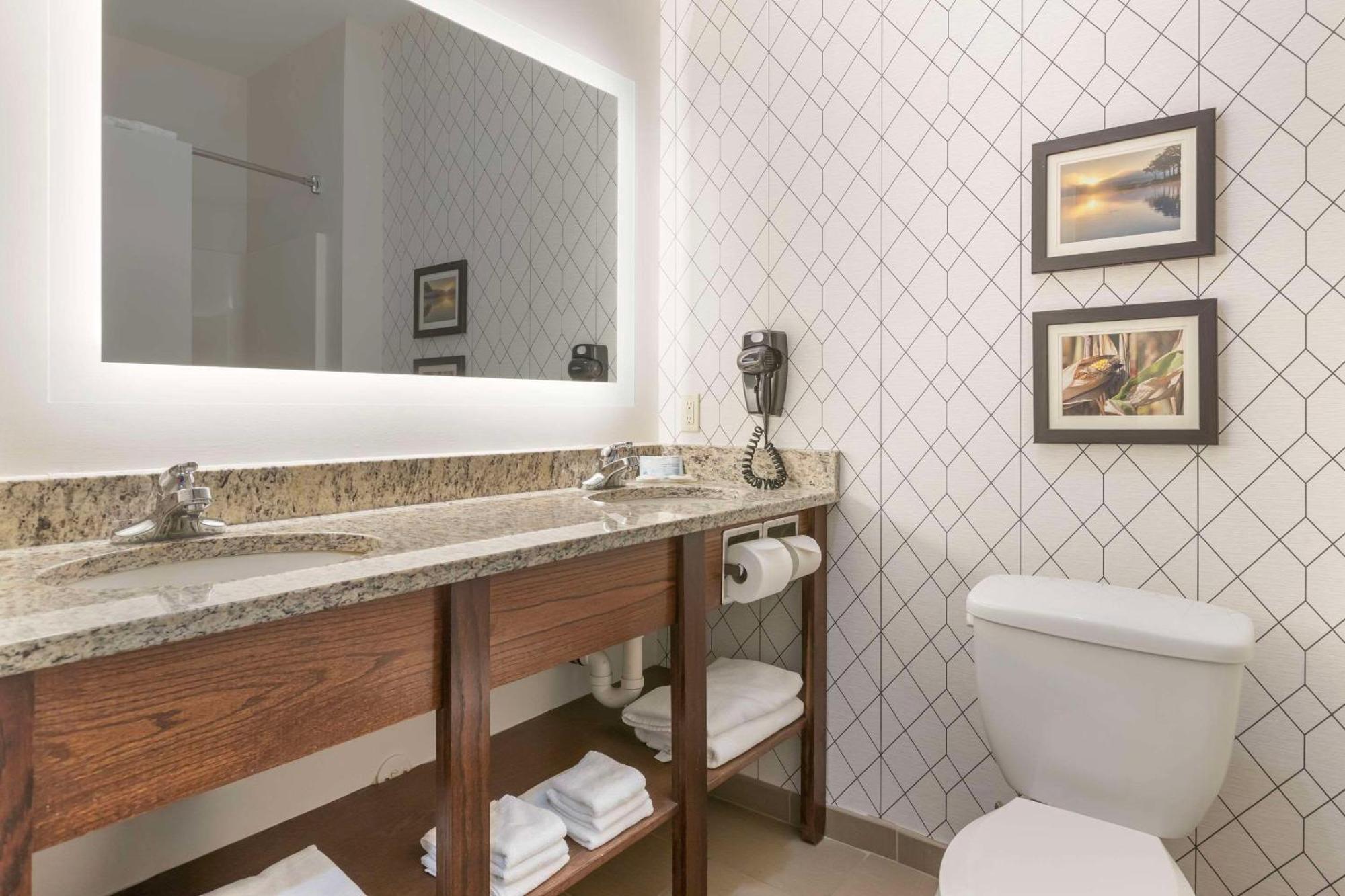 Comfort Inn & Suites Davenport - Quad Cities Luaran gambar